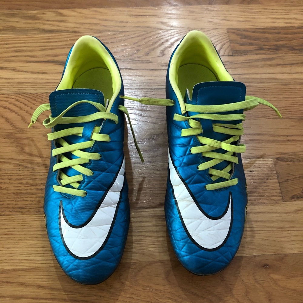 Men’s Nike soccer cleats
